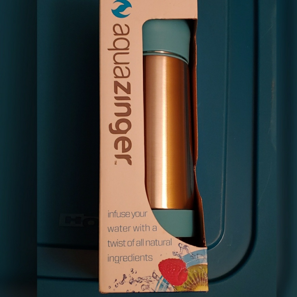 NEW aquazinger water bottle